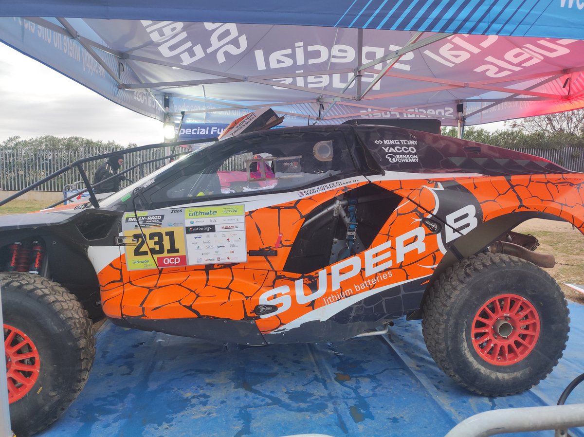 ManuRM1902's tweet photo. Visitilla por el bivouac del Rally Raid Portugal 🔥 https://t.co/uyYn6RtFoY