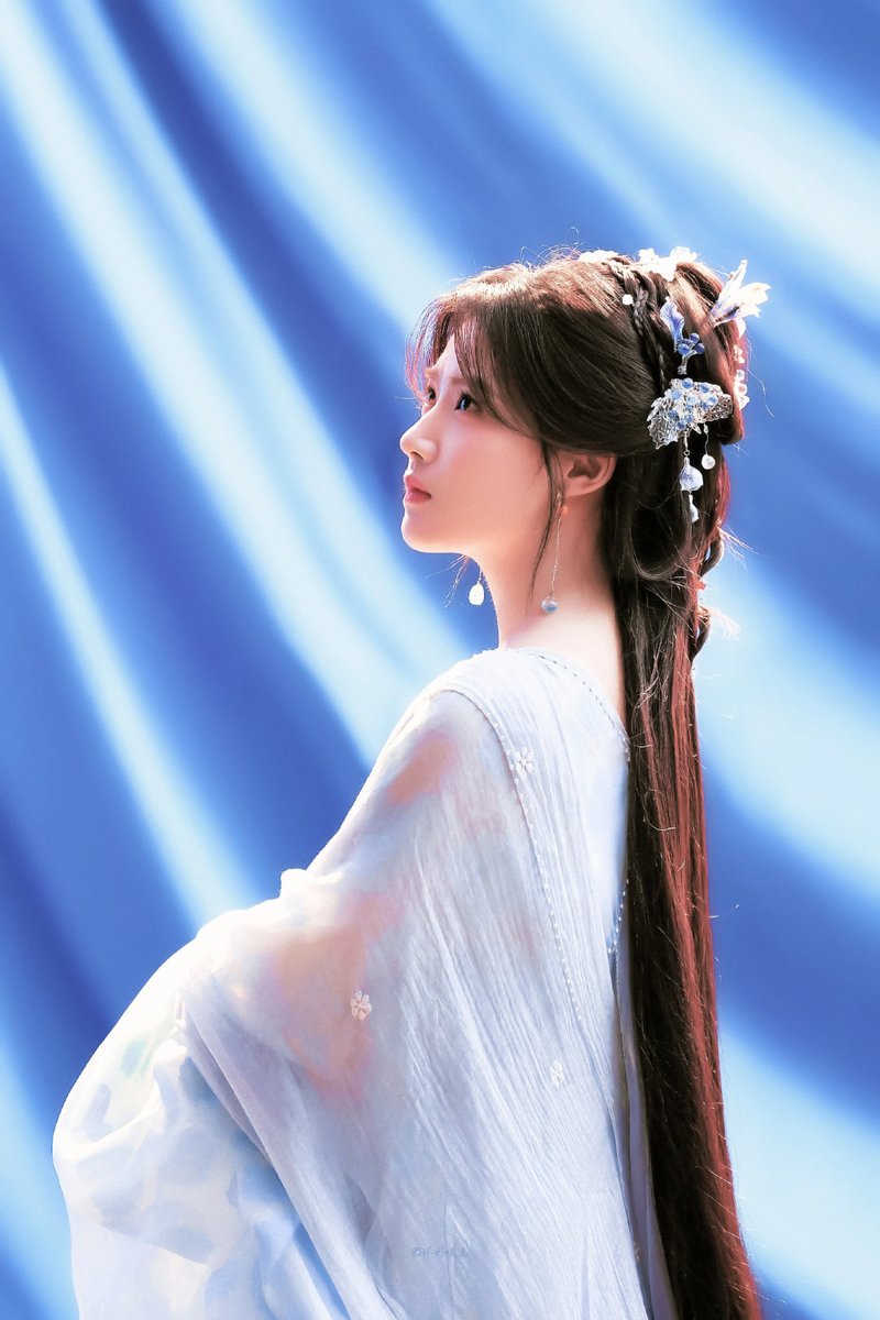 Lya ⚢ | studying mood tweet media