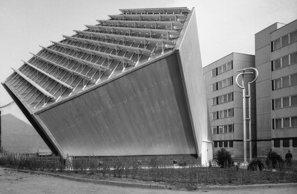 archistar1's tweet image. Reformed Church
Budapest, Hungary, 1988
#architect  György Gárdos
#architecture