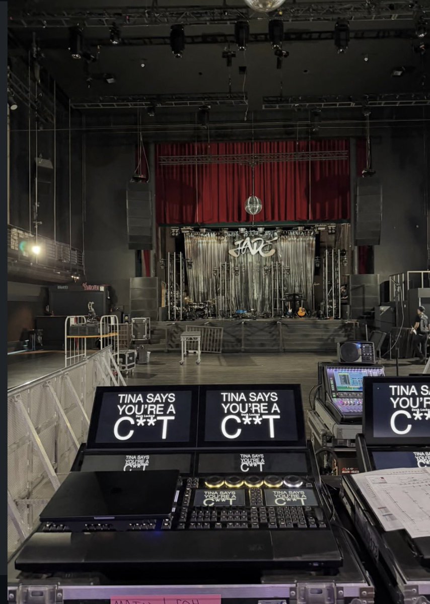 niamh ౨ৎ tweet media