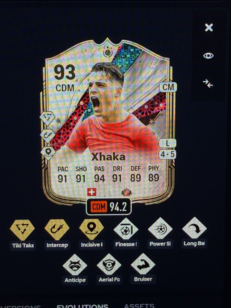 chicken_soccer's tweet photo. @rxckydusa I can’t decide for my Arsenal swuaddd https://t.co/Nwt80OKLdu