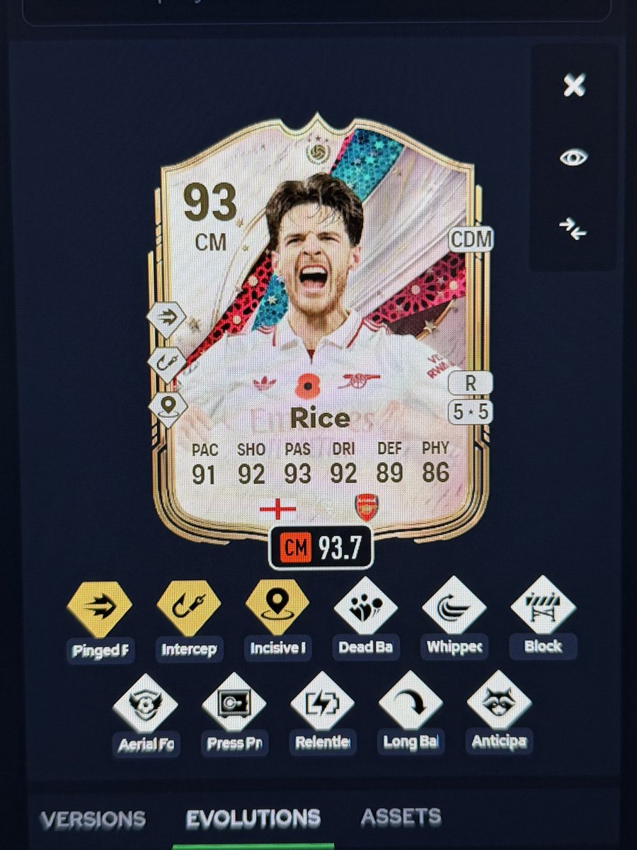 chicken_soccer's tweet photo. @rxckydusa I can’t decide for my Arsenal swuaddd https://t.co/Nwt80OKLdu
