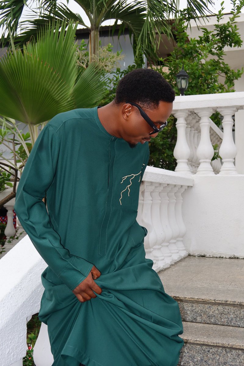 leemhimself's tweet photo. Eid Mubarak 😍✨ https://t.co/fg7FK1sy9o