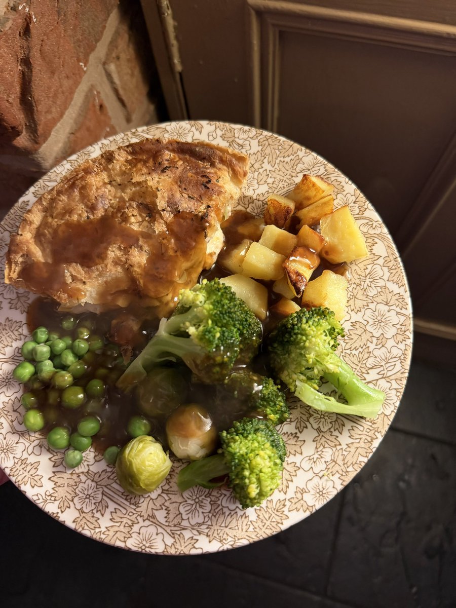 rly cool girl tweet media