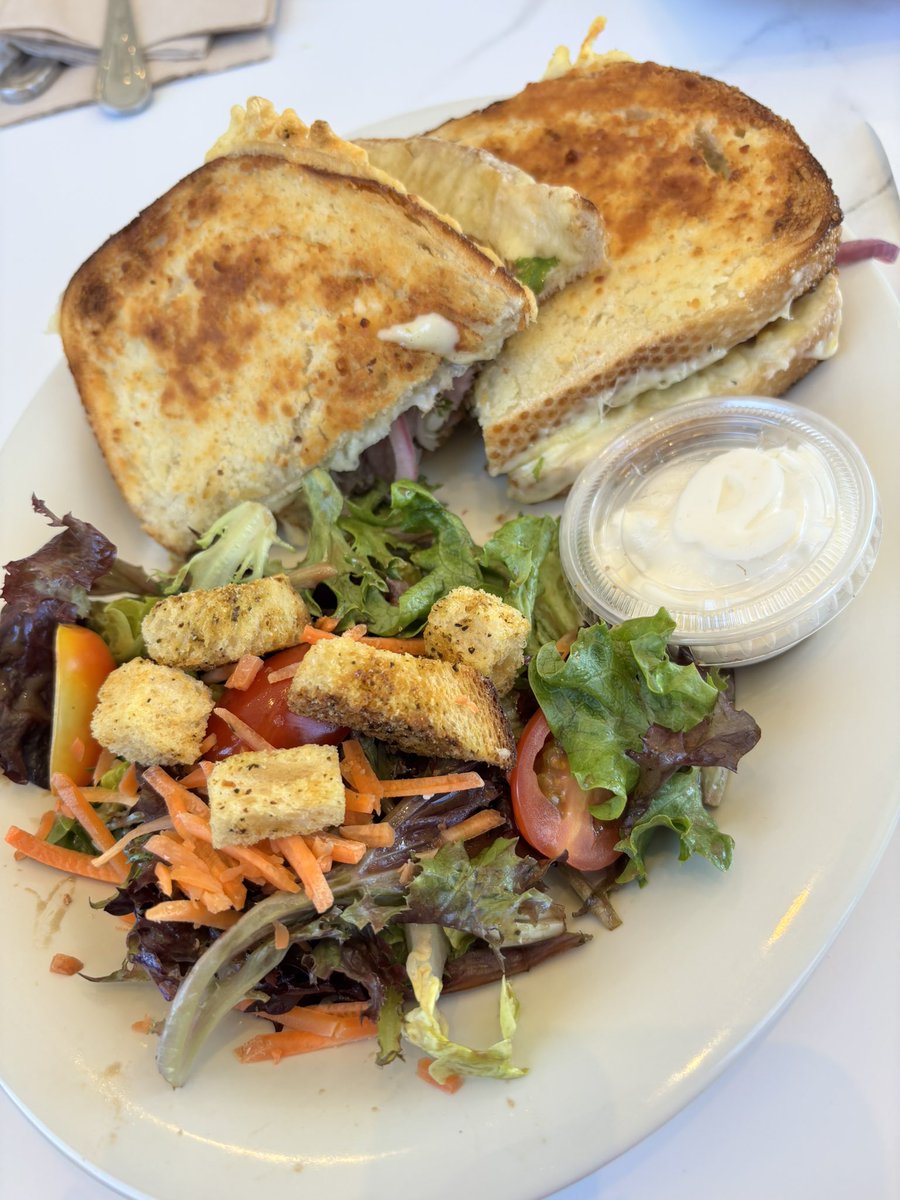 🍔🌮🍱☕️ Jonathan Shen 🏈✭ tweet media