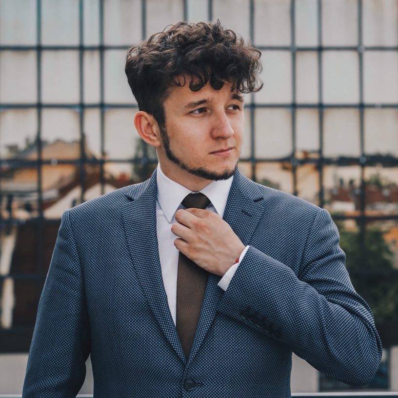 Karol Karolix tweet media