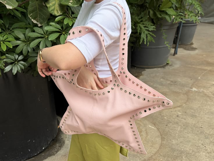 𝓰𝓮𝓷𝓲𝓾𝓼𝔀𝓸𝓶𝓪𝓷 tweet media