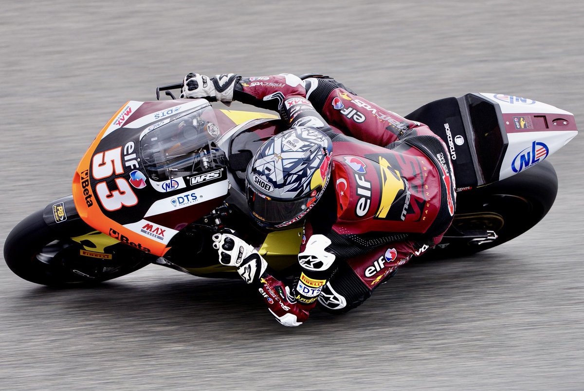 MotFed's tweet image. Milli sporcumuz @Denizoncu53 Brezilya’da #Moto2 serbest antrenmanlarını 12.sırada tamamladı. #TMF 🇹🇷