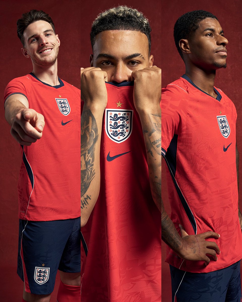 Red on the road ❤️

Our #ThreeLions' new away kit 👌