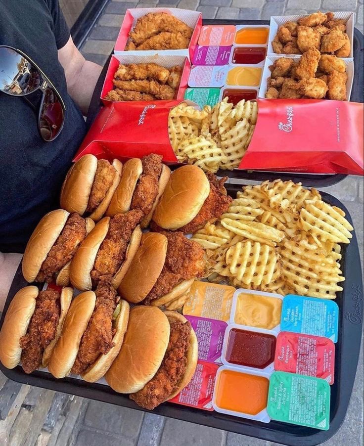 FoodPleaser's tweet photo. Chick-Fil-A Platter 🍗 https://t.co/2LgfvpyCwI