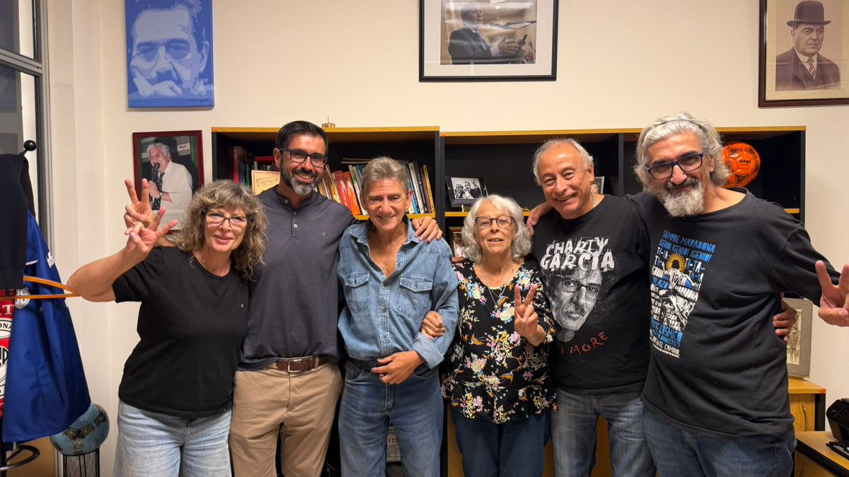 2urbanos tweet media