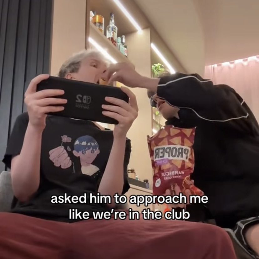 isa (*´ω｀*) tweet media