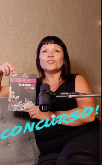 stgoandereditor's tweet photo. Alerta de #Concurso! 🔊🚨🔊
Gana el libro No somos Beethoven. Una genealogía del #punk antes del #punk, del autor Emilio Ramón, gracias a Anita Barra de @queleomil y #Hopecast, siguiendo las indicaciones del link 🥳📚🚀🎸
👉 https://t.co/ySAZYtGSNG https://t.co/ZNpjtssAUt