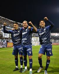 La banda Cabalera Qac tweet media