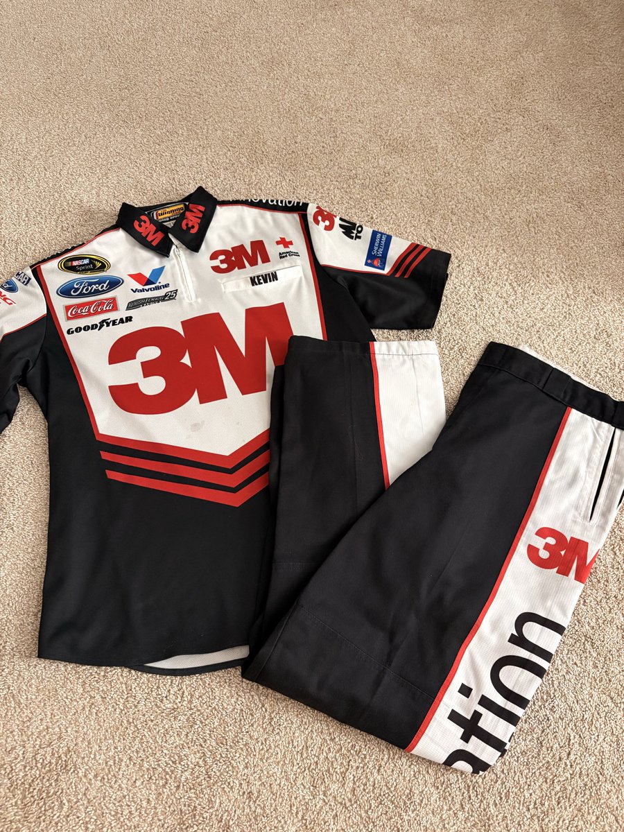 WLynchSC's tweet photo. Hey @RFKracing, you need a hand this weekend? Hoping to see those cars up close and personal. Can’t think of a better way to honor @gbiffle this weekend at @TooToughToTame. #BeLikeBiff https://t.co/Kg5WmCRrkl
