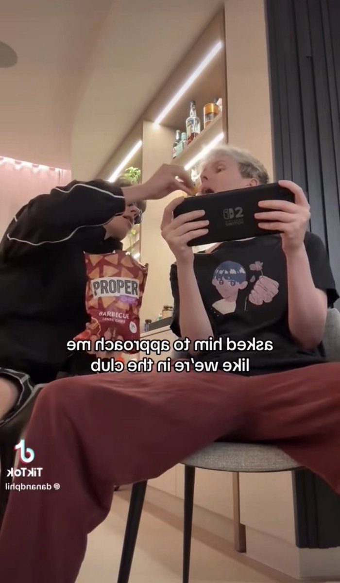 alicia b 🌳 tweet media