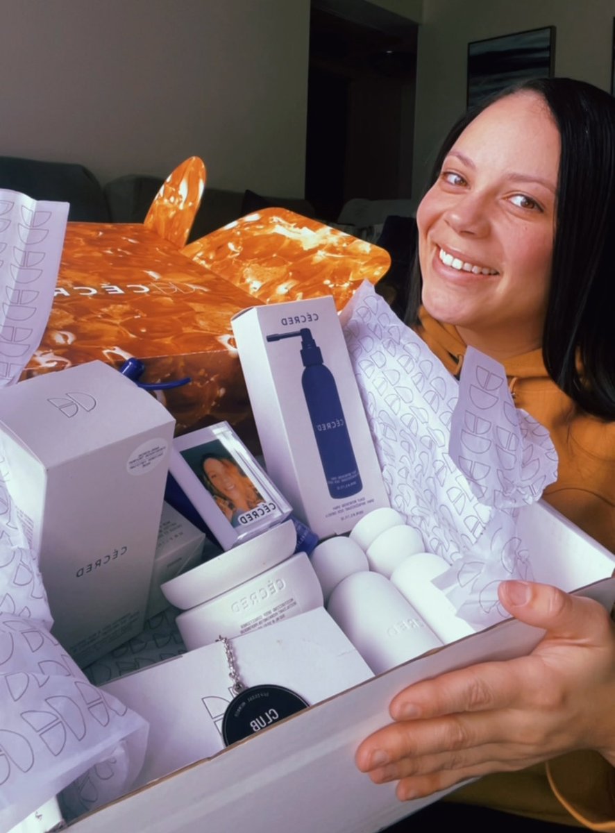 TiffCarter tweet media