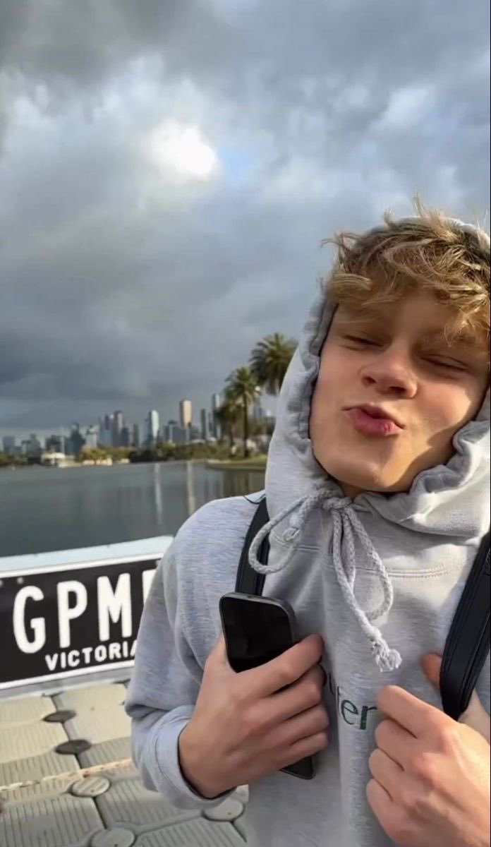 ally ✨ tweet media