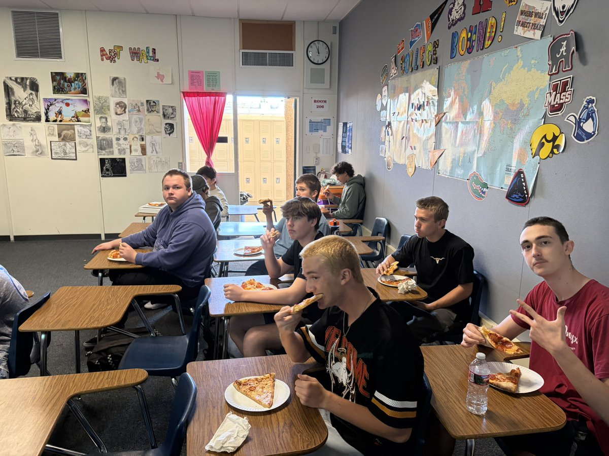 Sasha Reva tweet media