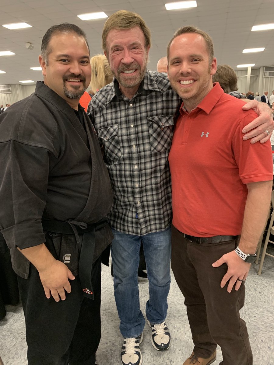 Todd Nesloney tweet media