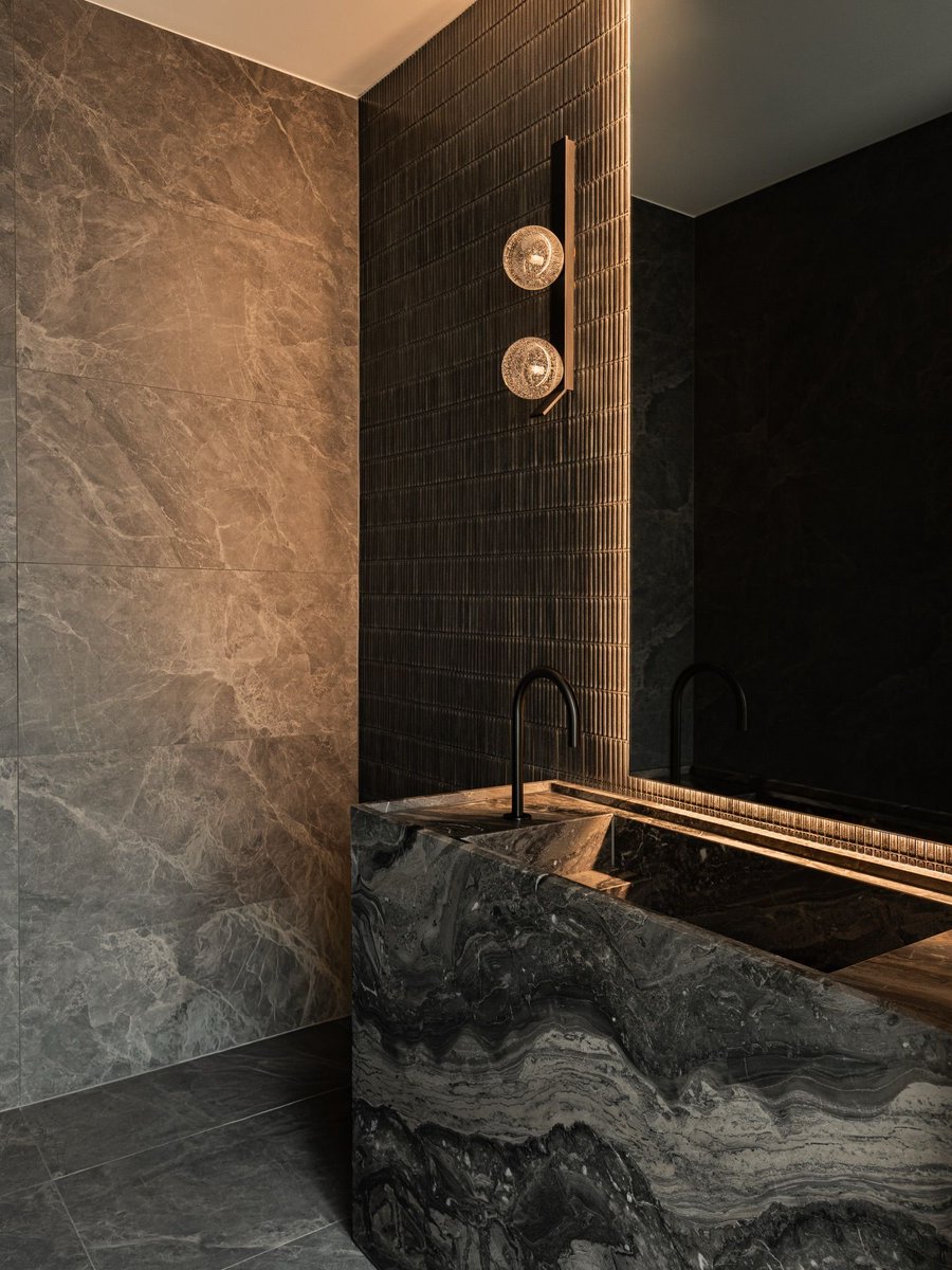 interiorstellar tweet media