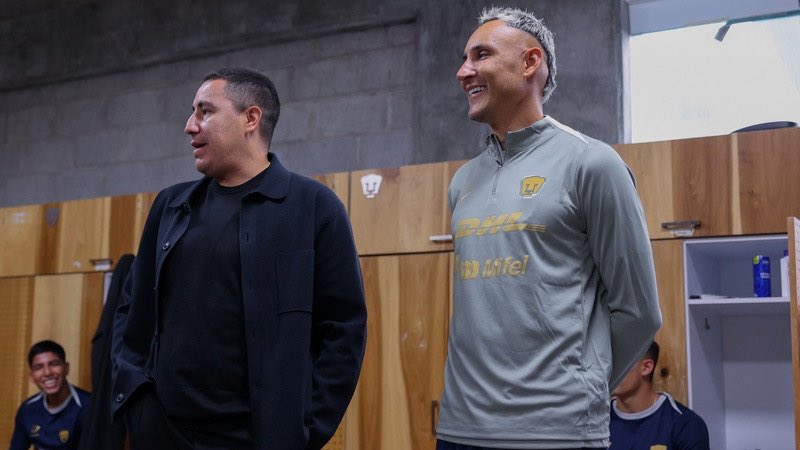 FanPumaOficial's tweet photo. 🚨✍🏻 Keylor Navas renovó por un año con opción a uno más (Rodrigo Celorio)

✅ Efraín Juárez fue FUNDAMENTAL para que el Tico se quedara https://t.co/p5JJrcxfAY