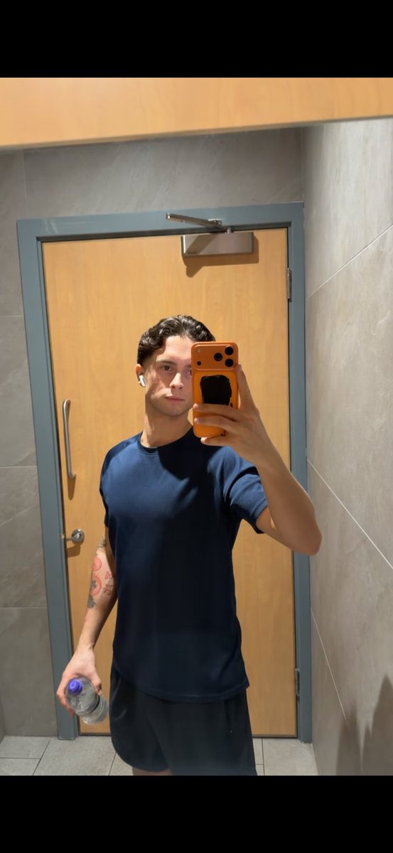 $ERVE MSRT ROB 🤴🏽😈💪🏽 tweet media