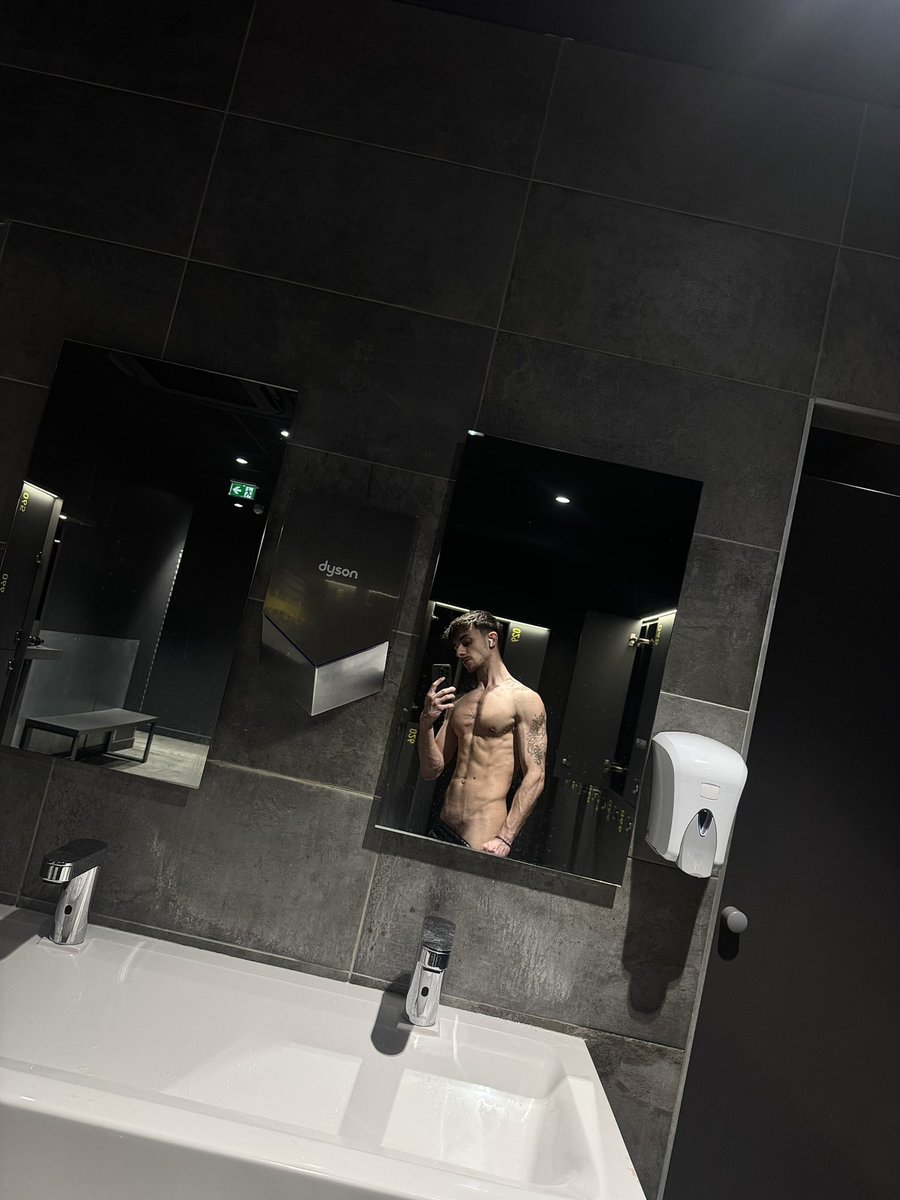 Angel gym tweet media