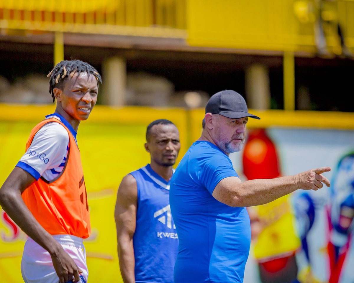 TityKayishema's tweet photo. Rayon Sports have parted ways with head coach Bruno Ferry after just three months in charge.

Rayon Sports yatandukanye n'umutoza Bruno Ferry wari uyimazemo amezi 3.

N'ubundi atangira imirimo ye muri Rayon Sports byari byitezwe ko atazahatinda nk'uko atatinze ahandi.

Ku Cyumweru Rayon Sports irakira Gasogi United 22h00 muri Stade Amahoro.

#CookoInkokoKoko #InkokoKoko