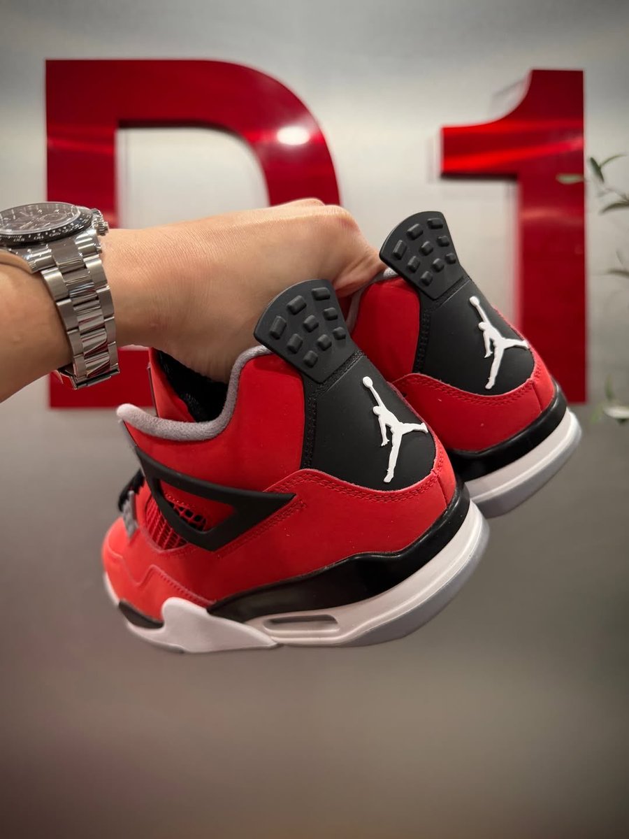 Ovrnundr's tweet photo. Nike Air Jordan 4 “Toro Bravo” ⛽️ 

• $220
• May 2nd
• Family sizing 

After 13 years the pair is returning https://t.co/LTUvKluaRM