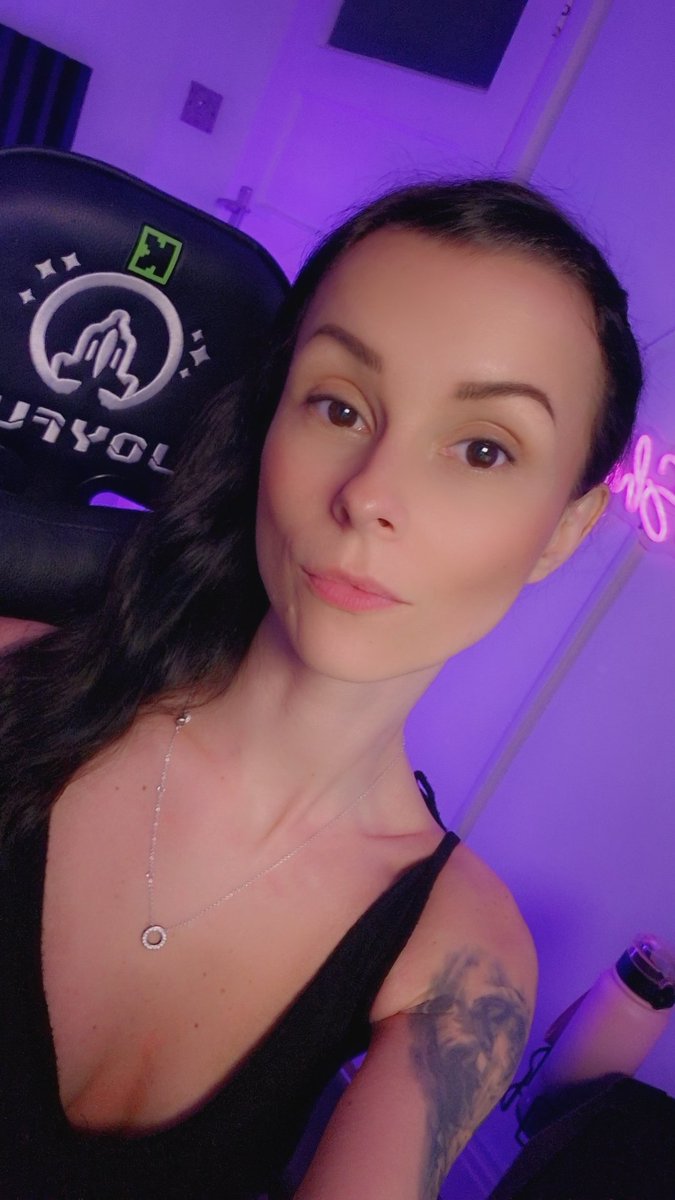 Sweet Shayna 🔜 DreamHack Birmingham tweet media