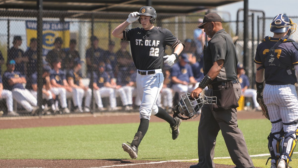 St. Olaf Athletics tweet media