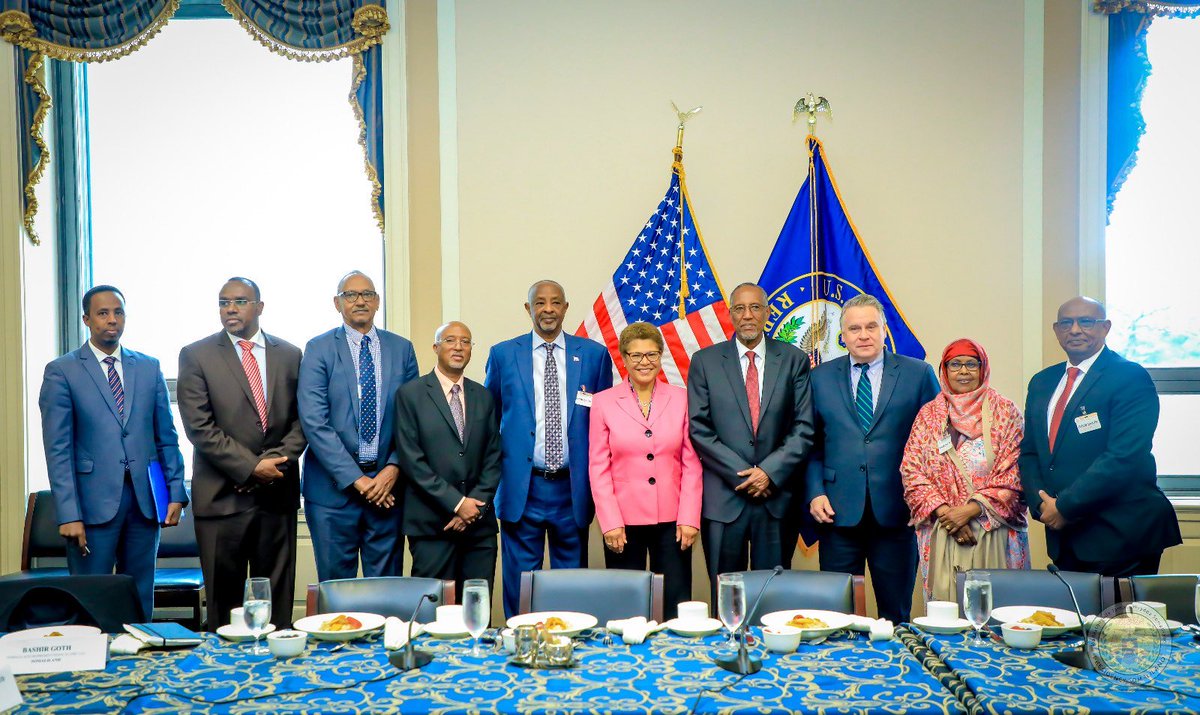 SiciidG1825 tweet media