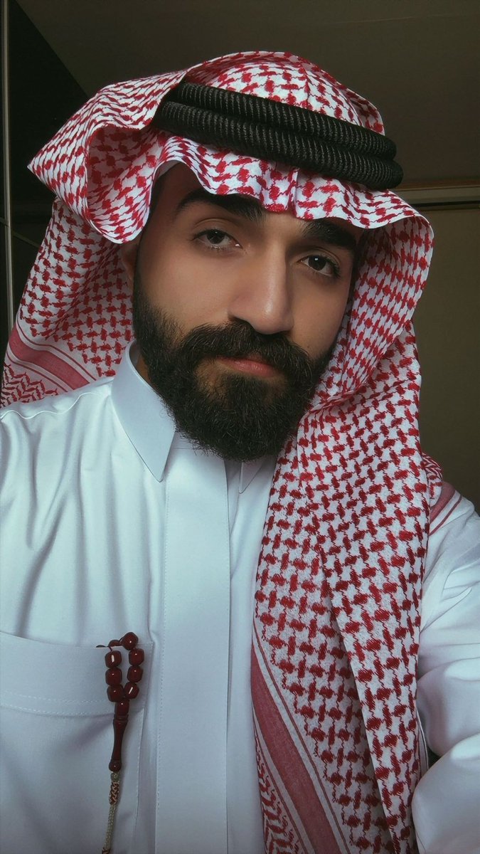 n__b13's tweet photo. خلفية كل عيد 🤍 https://t.co/wisnXlAD2a
