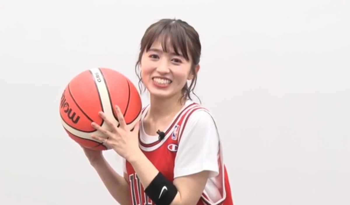 who's better at basketball?

RT for anju inami
like for rikako aida