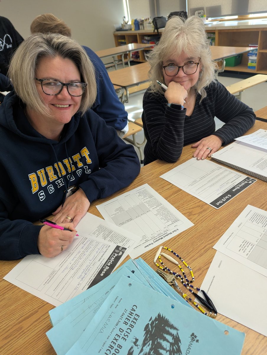 boydtalons's tweet photo. Excellent day of learning and collaboration amongst Prairie Rose teachers on this SI Day. Teachers were busy sorting through student work samples and protocols in the next phase in their 5in 5out journey! #igniteminds https://t.co/4R1qH5jskf