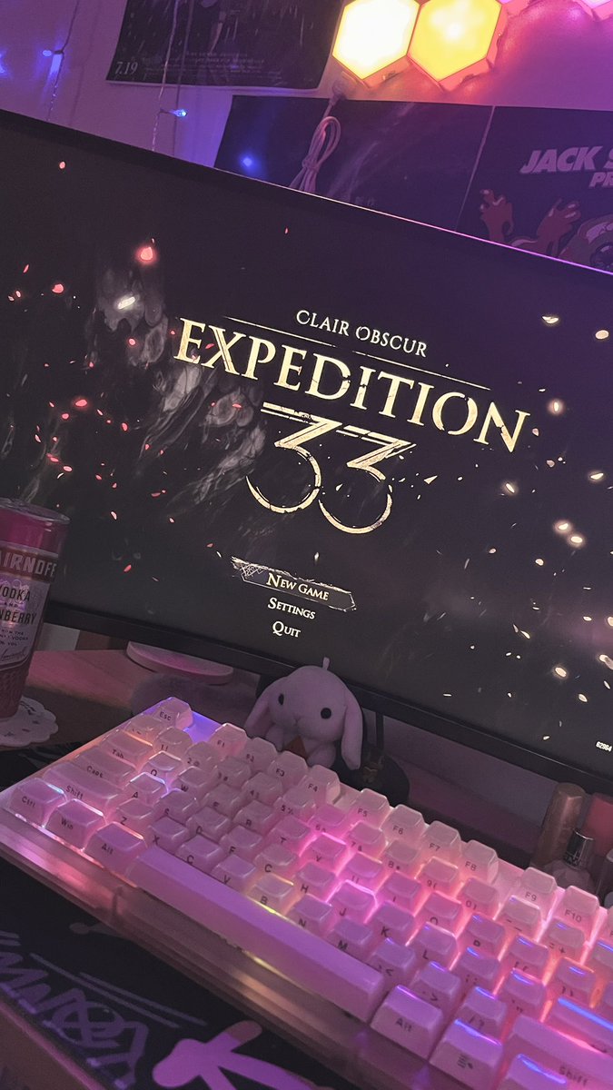 ٠࣪⭑ chloe tweet media