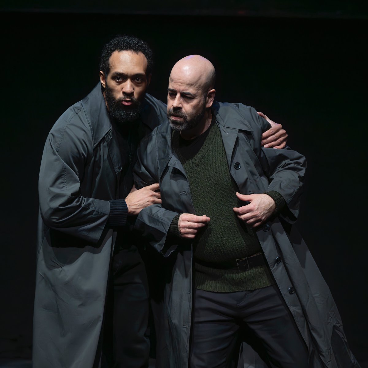 6 second review tweet media