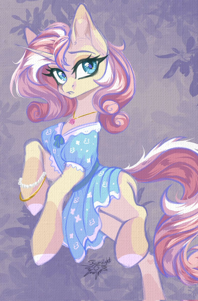 julia sunlight☀️ tweet media