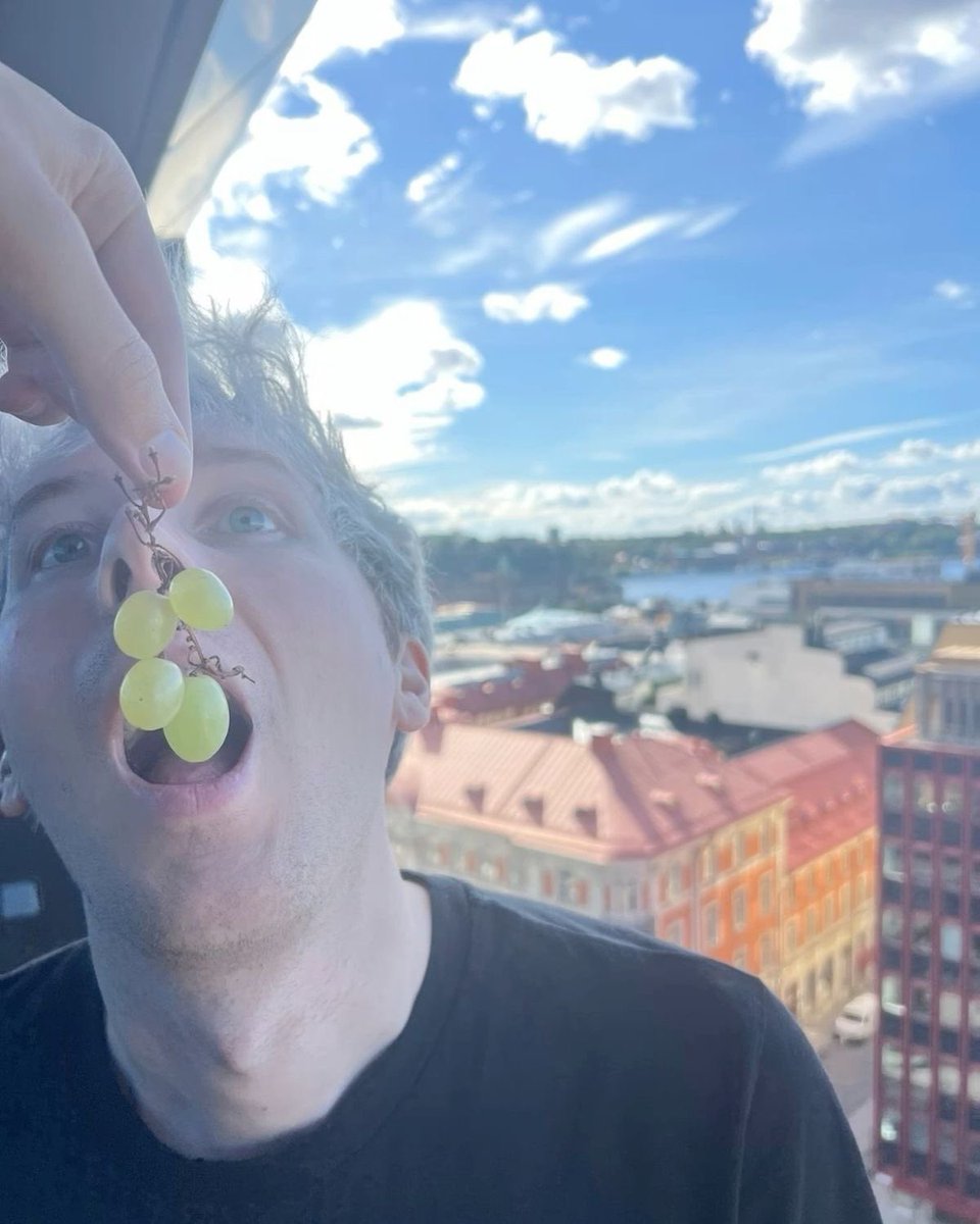 eden ⛧ tweet media