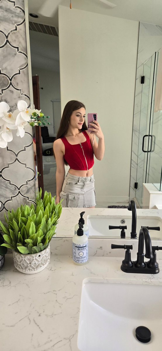 Juniper Ren 🌟 tweet media