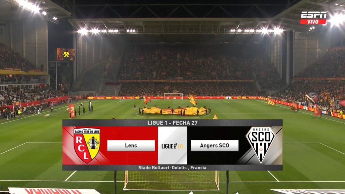 DanielFigueroaP's tweet image. @AlejoERivera y @stefaniacasero con #LensAngers #Ligue1