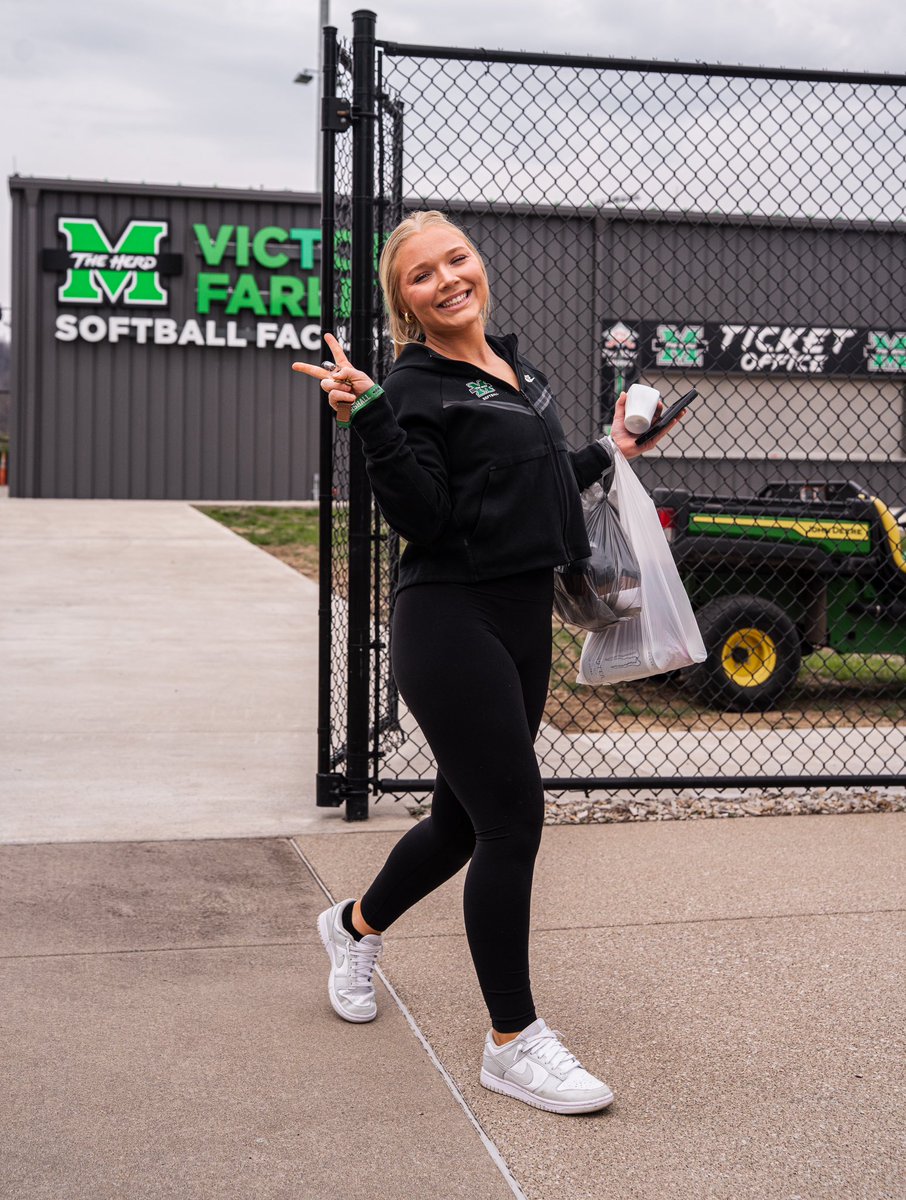 Marshall Softball tweet media