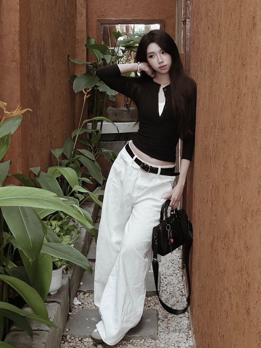 〜 𝘙𝘢𝘷𝘢 𝘦𝘥𝘪𝘵𝘴 〜 Dean in Moth tweet media