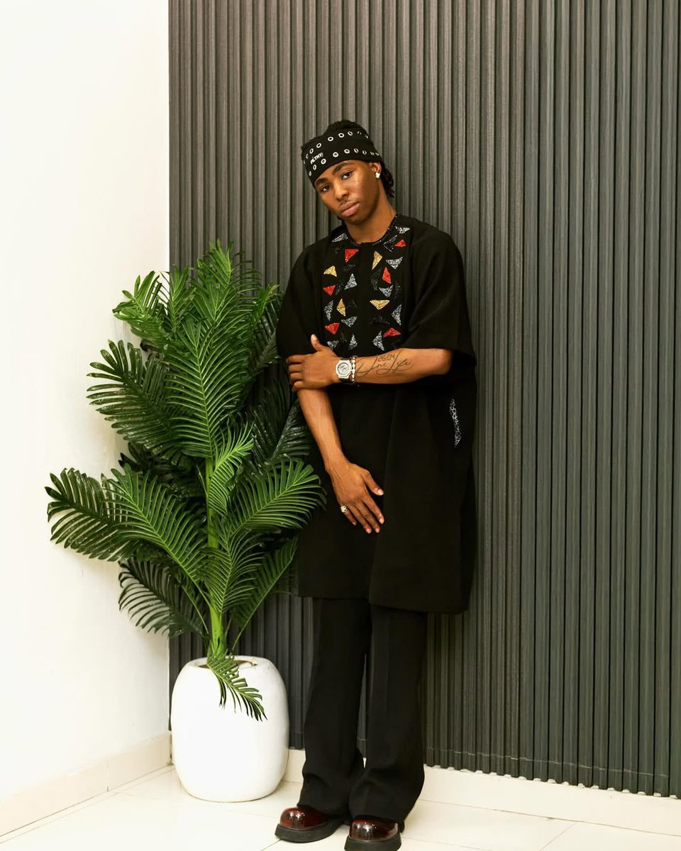 FOLA_ENT tweet media