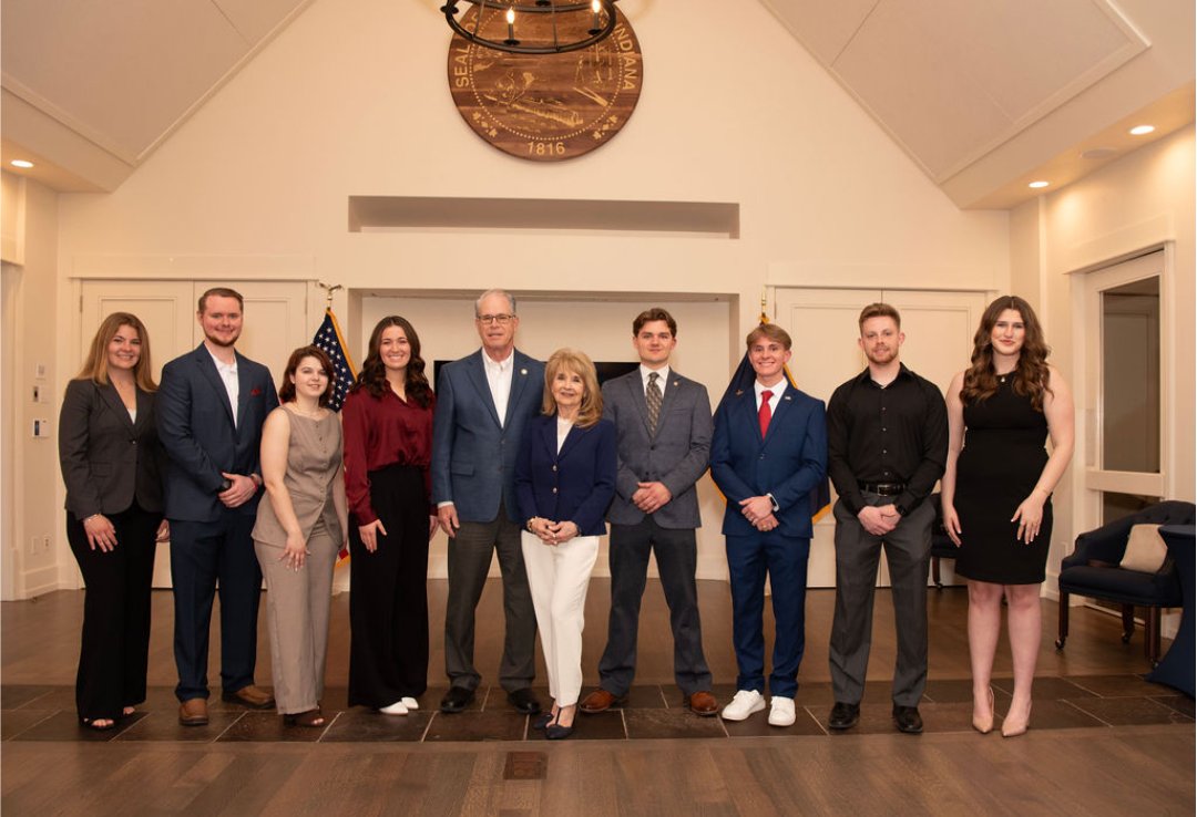 Hoosier <a href="/TPUSA/">Turning Point USA</a> students are blessed to have a Governor like <a href="/GovBraun/">Governor Mike Braun</a> who invests in the next generation and creates opportunities for them to lead. 🇺🇸