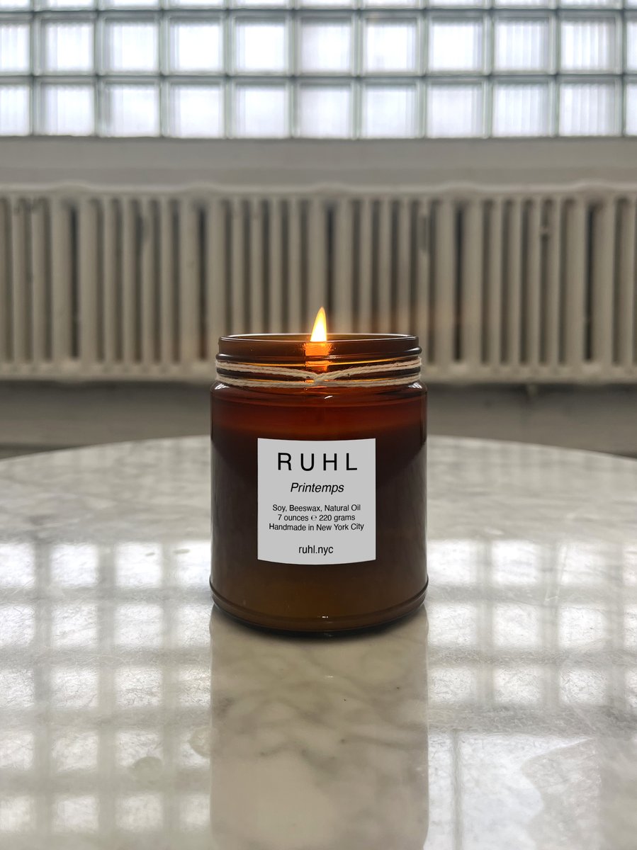 ruhlnyc's tweet image. The R U H L Printemps Candle celebrates Spring with an earthy, woodsy blend of soil, moss, and mushrooms, under an umbrella of Vetiver  

ruhl.nyc/store 

#Printemps #Spring #1stDayofSpring #HappySpring #NewYorkCity #RUHLNYC
