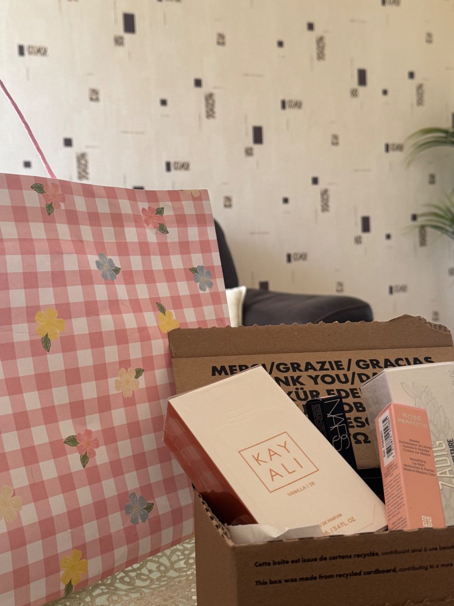 liz 💕 tweet media