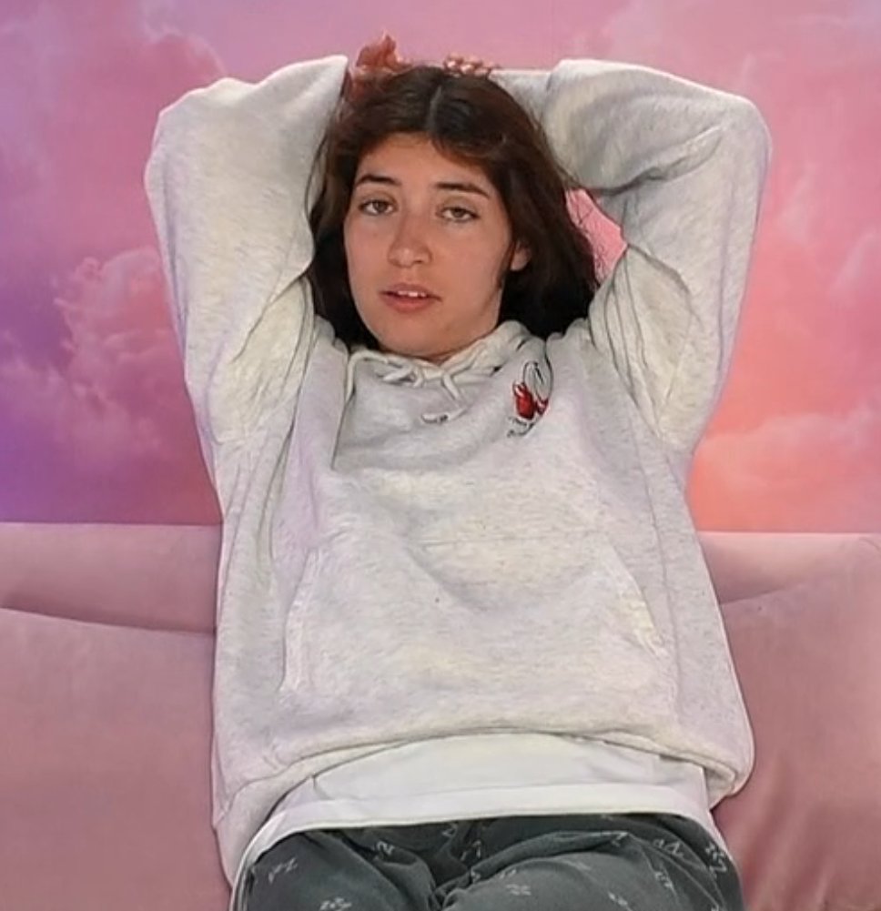 mrb. 🦋 tweet media