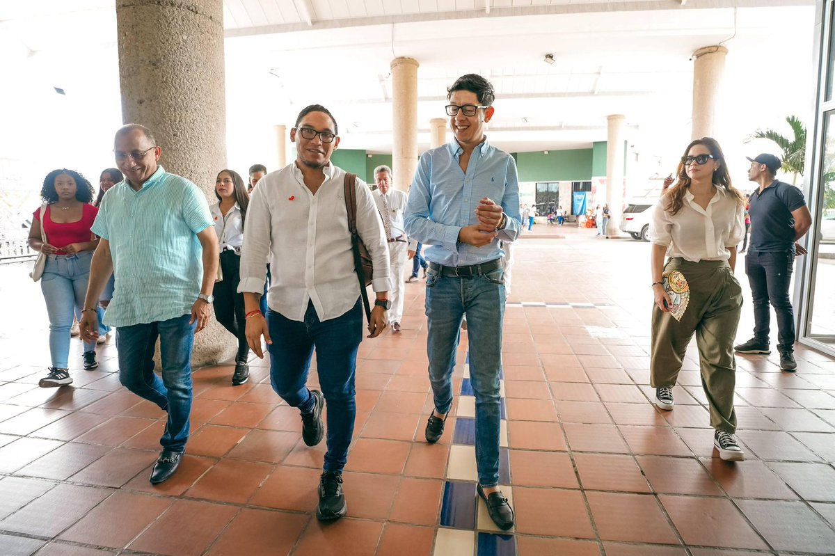 MinEducación tweet media